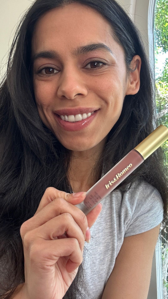 Shanna Shipin after applying Iris  Romeo's Weekend Skin Moisture Lip Balm